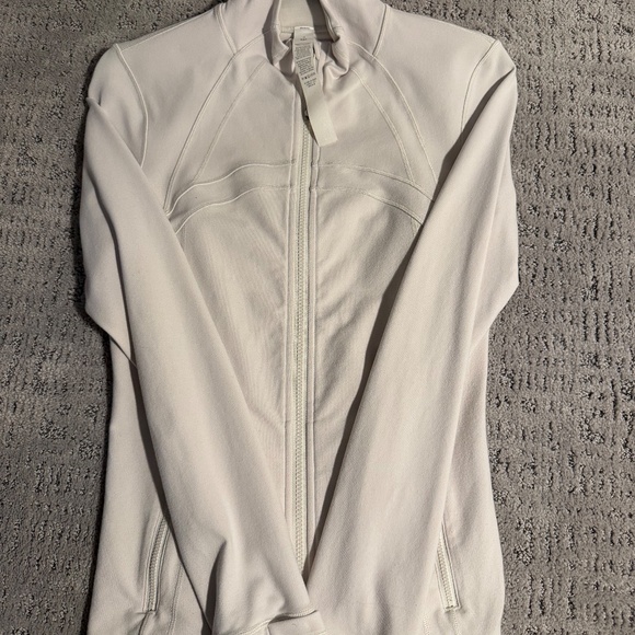 Lululemon Define Luon Jacket in ivory/ white opal size 6 - Picture 3 of 5